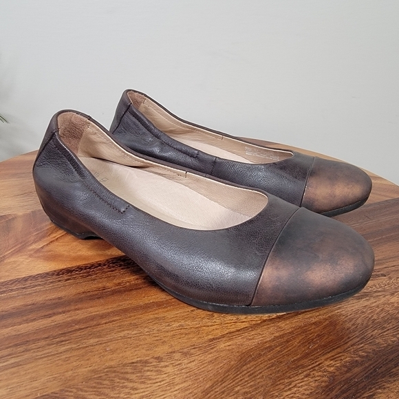 Dansko Lisanne Brown Leather Flats Burnished Bronze Toe Cap Size 37 - Picture 16 of 17